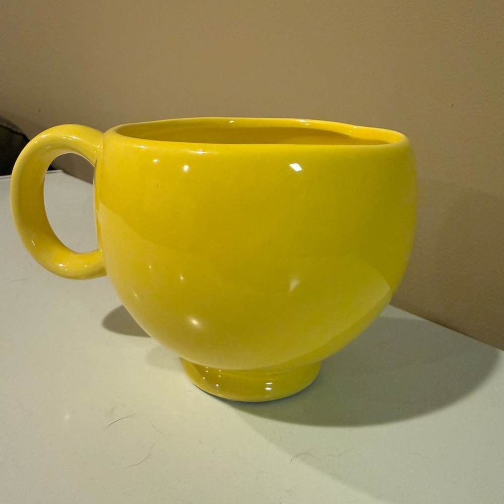 Yellow Smiley Face Mug - Picture 2 of 2